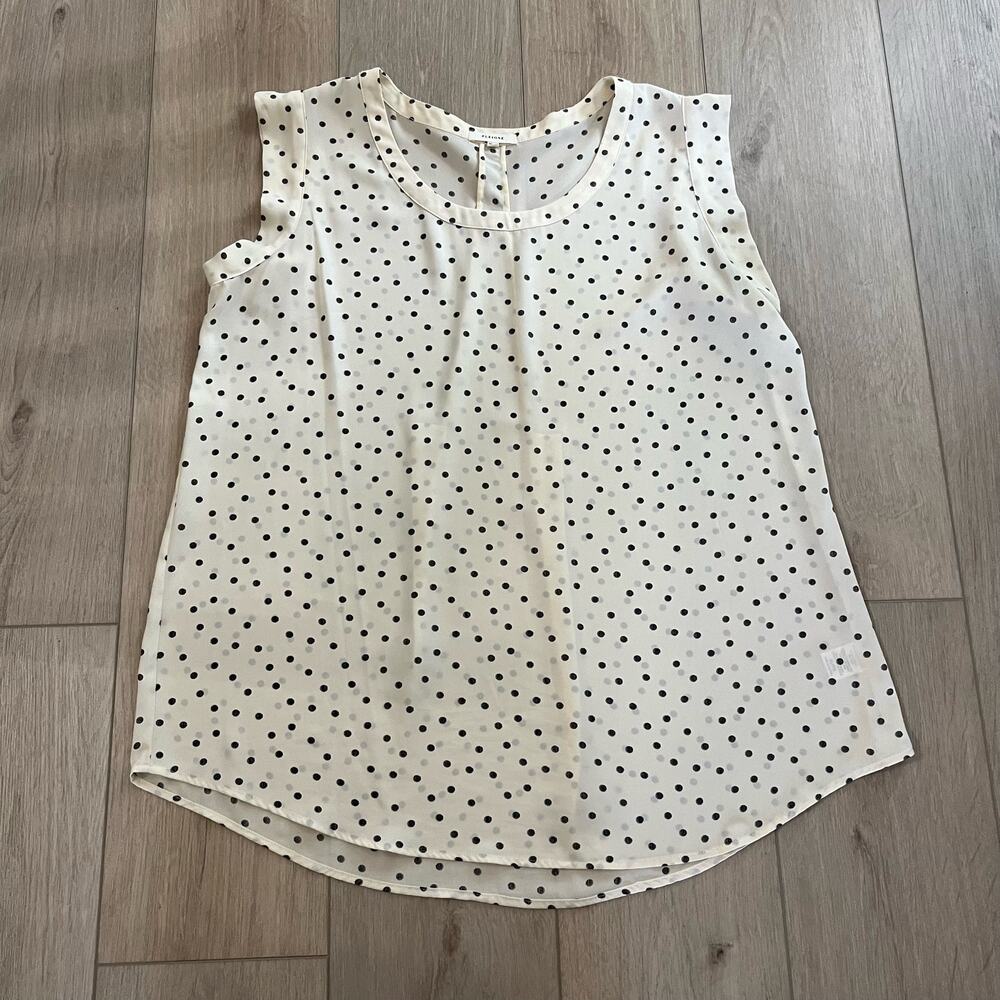 Pleione Women's Cream & Gray Polka Dot Sleeveless Blouse Size XL